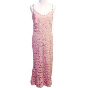 Enfocus studio Women's Pink Blush Lace and Sequin Special Occasion Gown Size 14W